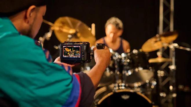 次固件更新与混合拍摄能力有望持续增强凯发k8国际厅登录尼康ZR或迎来多(图2)